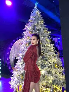 Adele escort in Dubai
