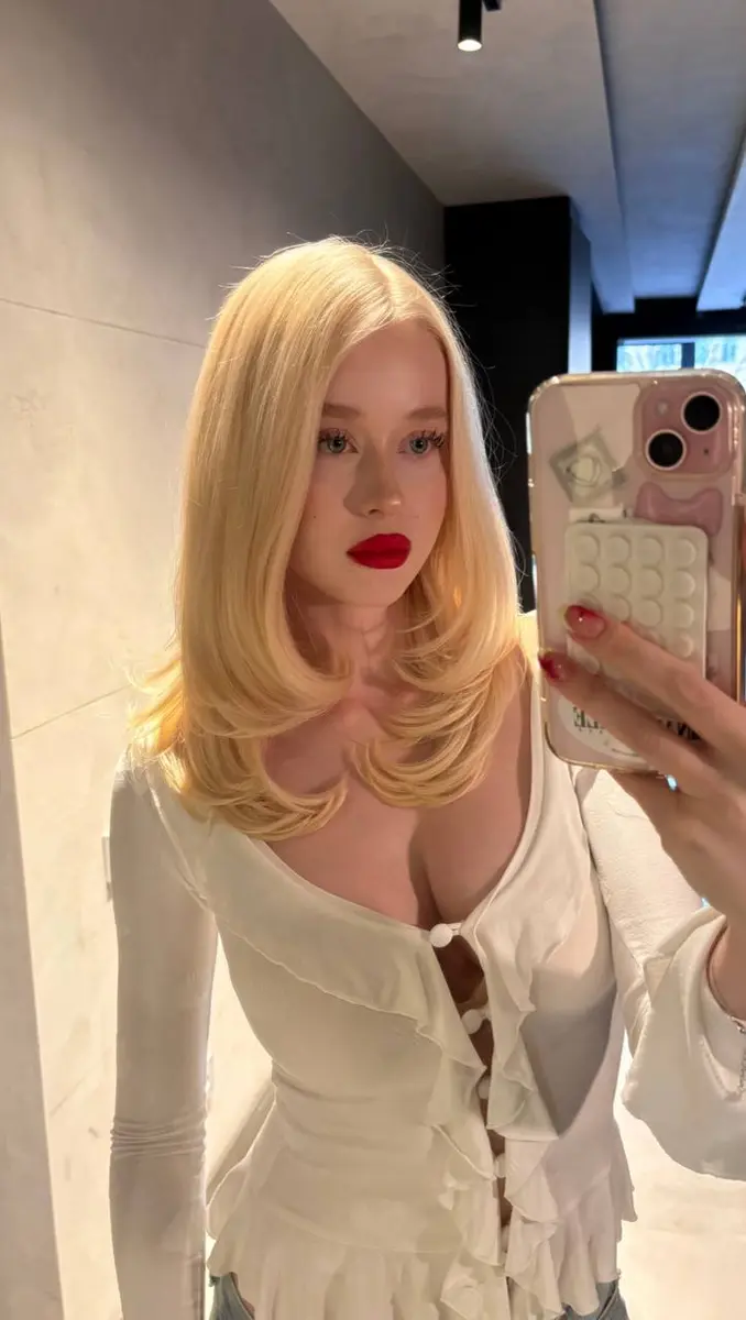 Aisha escort in Dubai