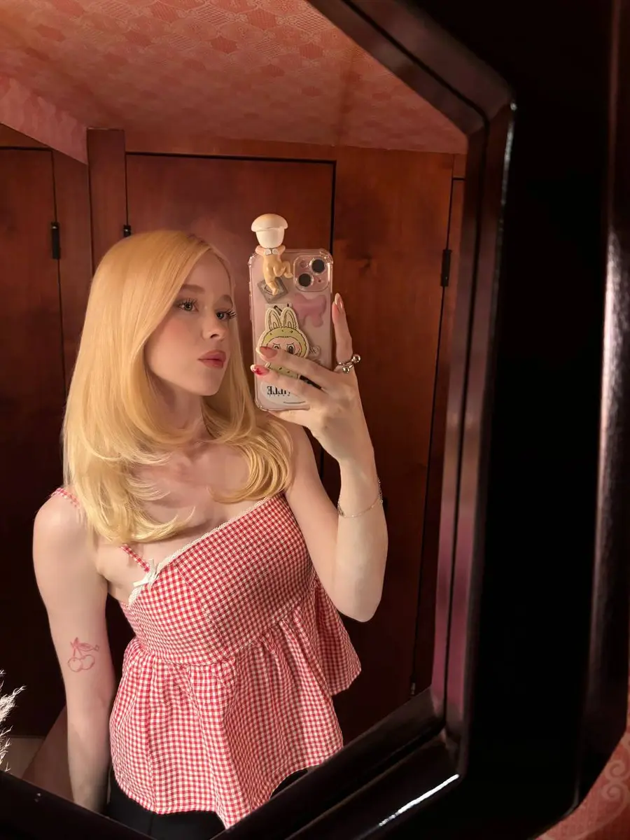 Aisha escort in Dubai