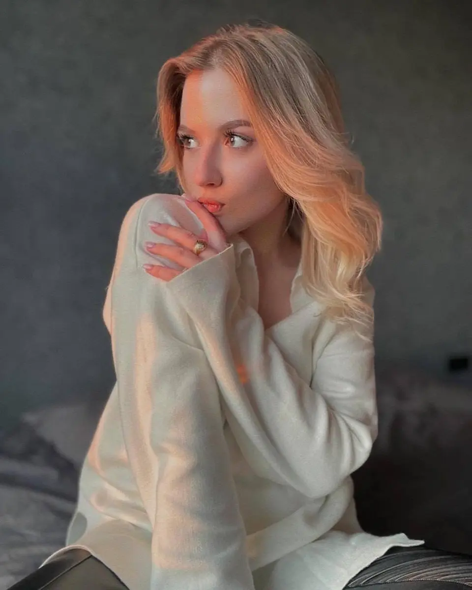 Anna escort in Dubai