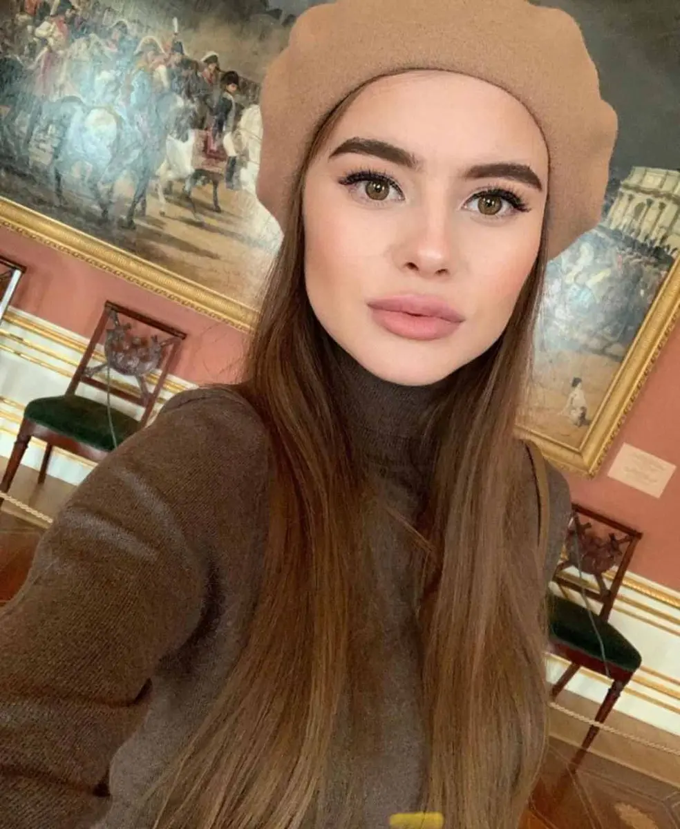 Azaliya escort in Dubai
