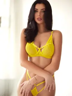 Charlie escort in Dubai