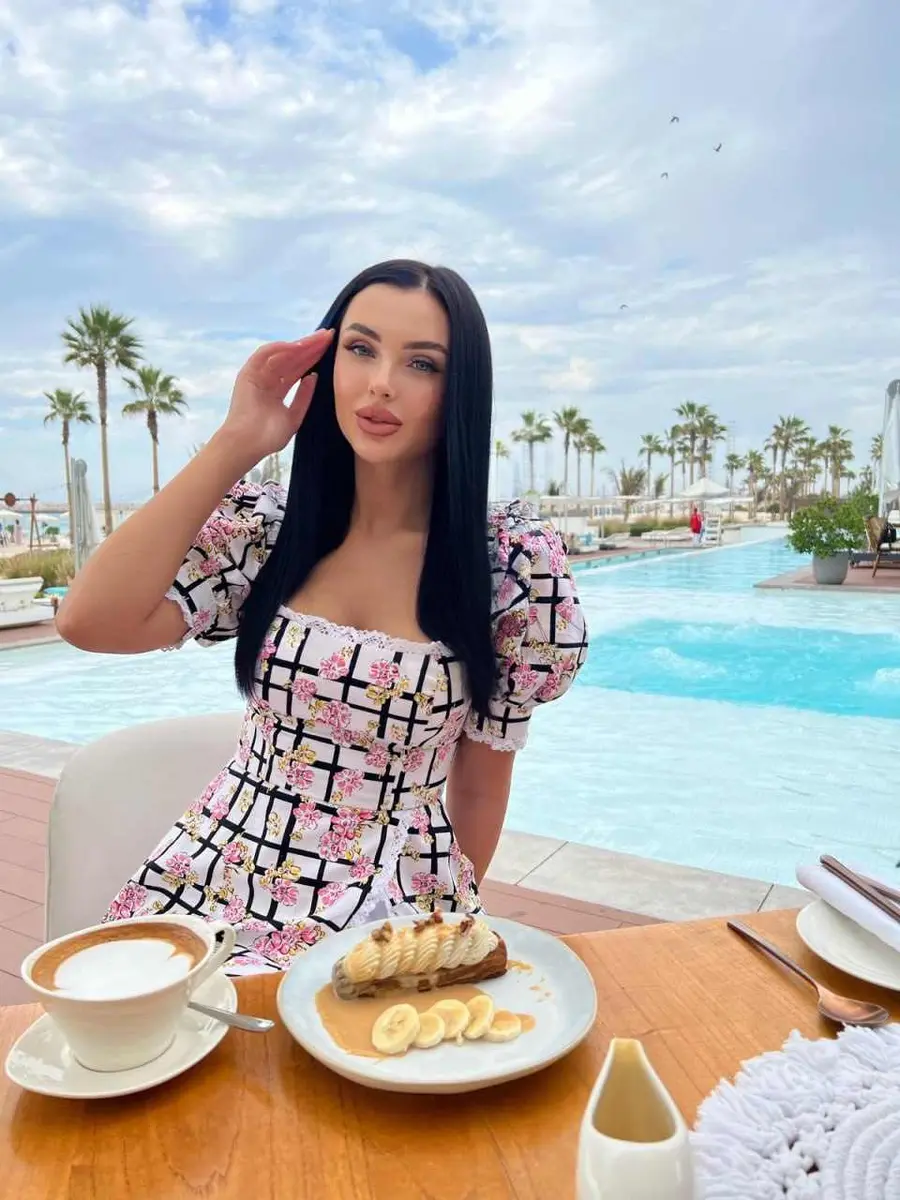 Charlie escort in Dubai