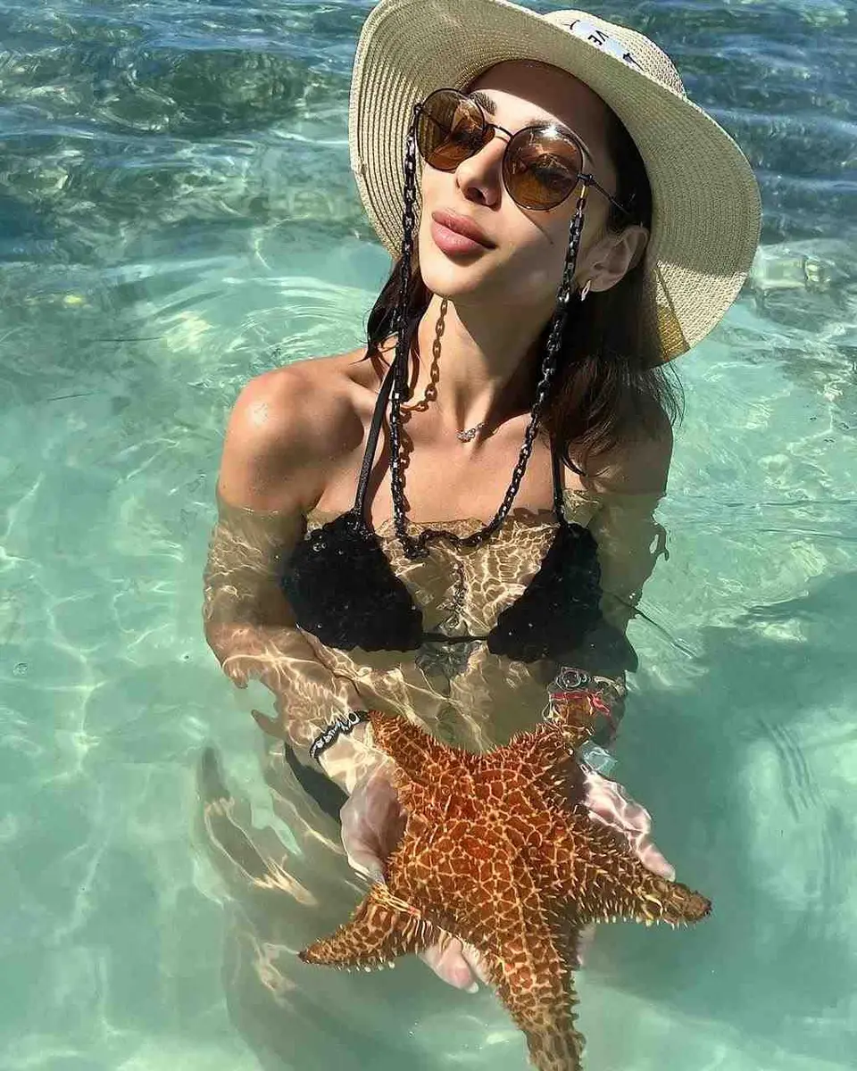 Colibra escort in Dubai