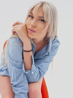Dari escort in Dubai