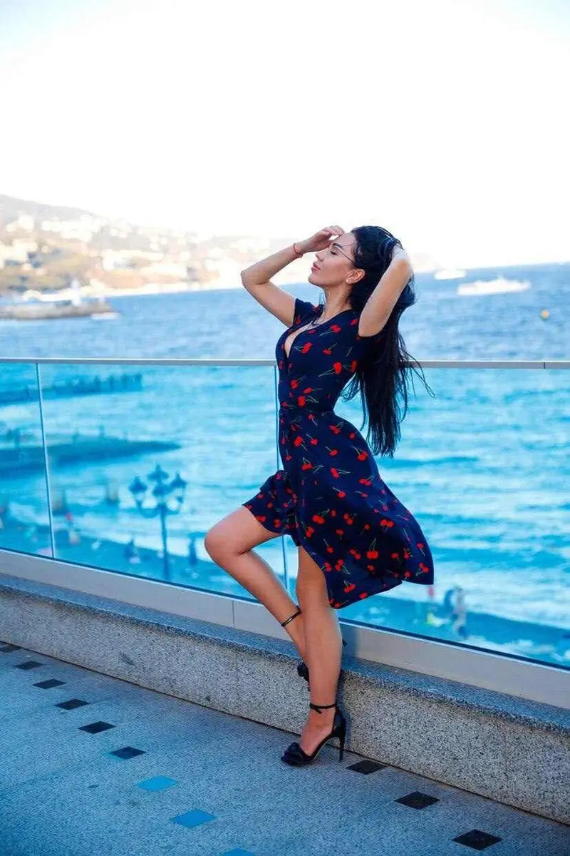 Eva escort in Dubai