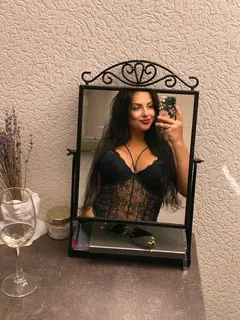 Karina escort in Dubai