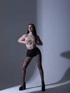 Lucy escort in Dubai