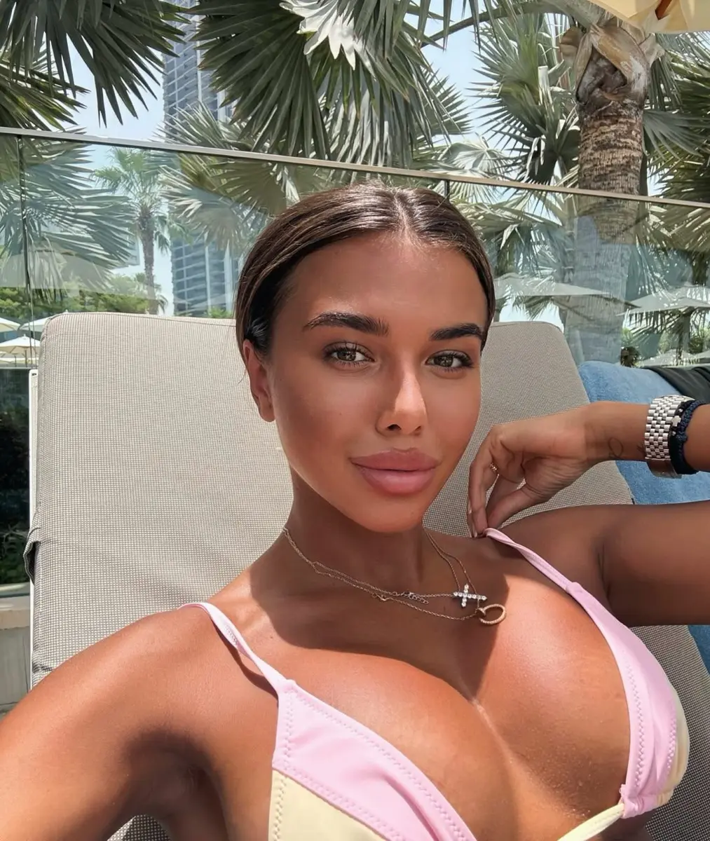 Monika escort in Dubai