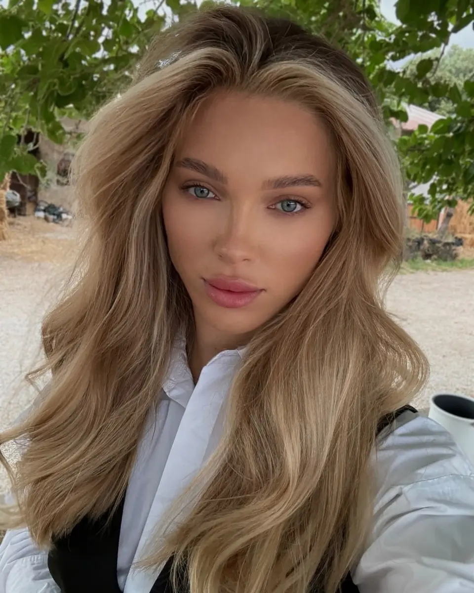 Olivka escort in Dubai
