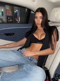 Sophia escort in Dubai