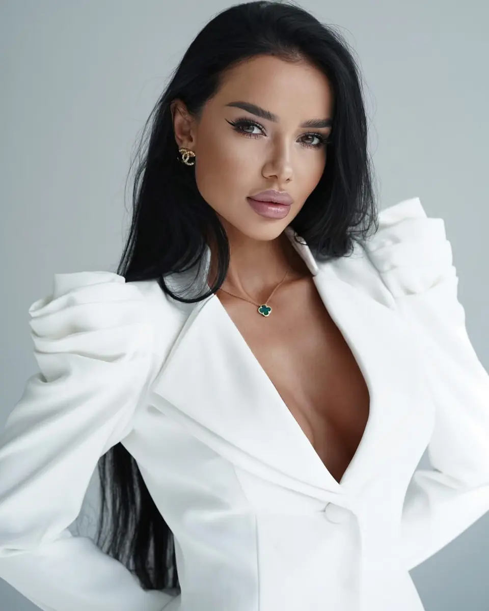 Tisha escort in Dubai