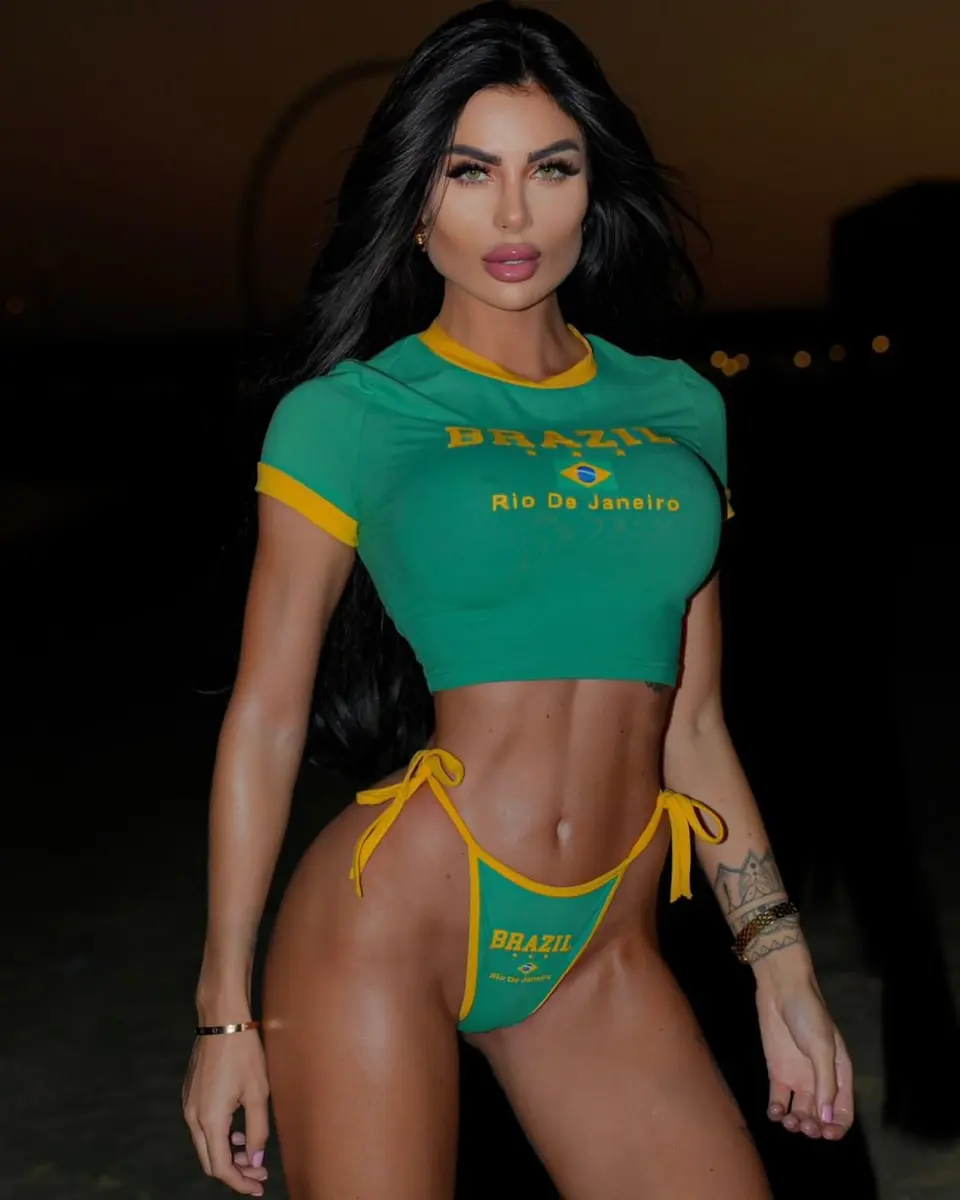 Vika escort in Dubai