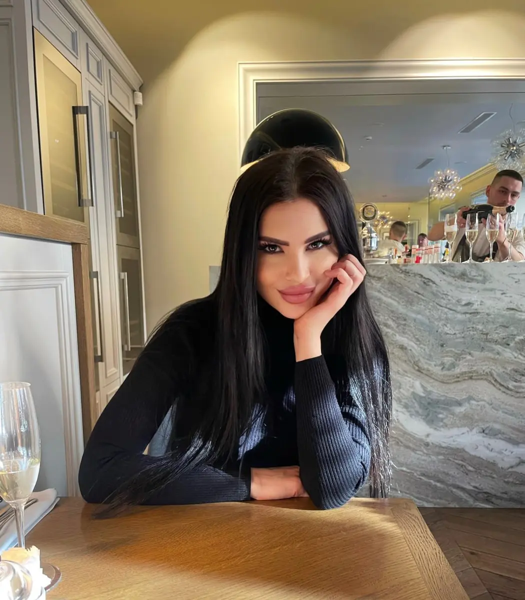 Zoi escort in Dubai